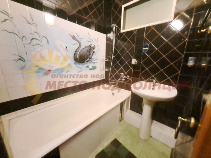 c6ad5d1d15a39060d073c3ee9d9a5c6ec051d58458bc70e5d353503fc337b984